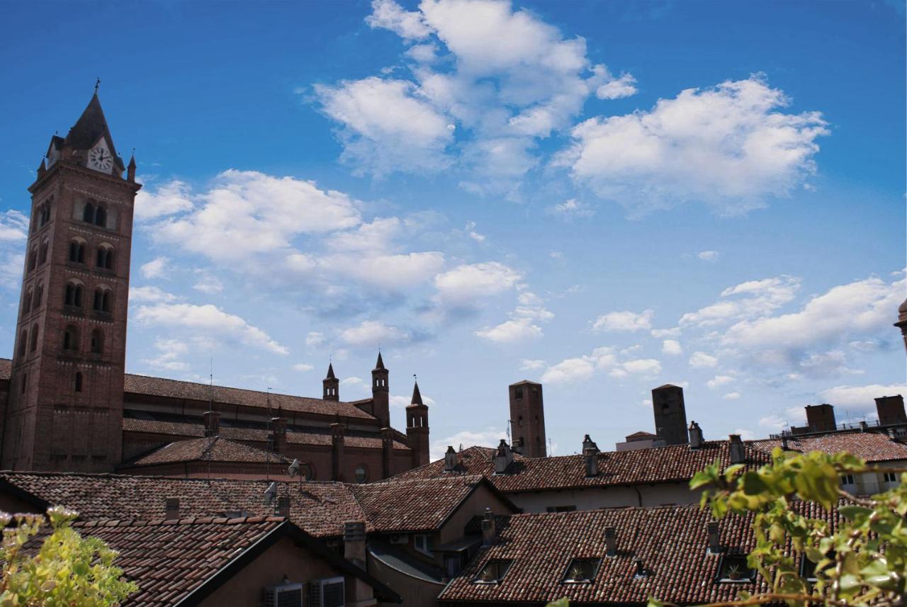 アルバ Casa Piero, Relax E Piscina Privata Tra Le Colline Delle Langheヴィラ エクステリア 写真