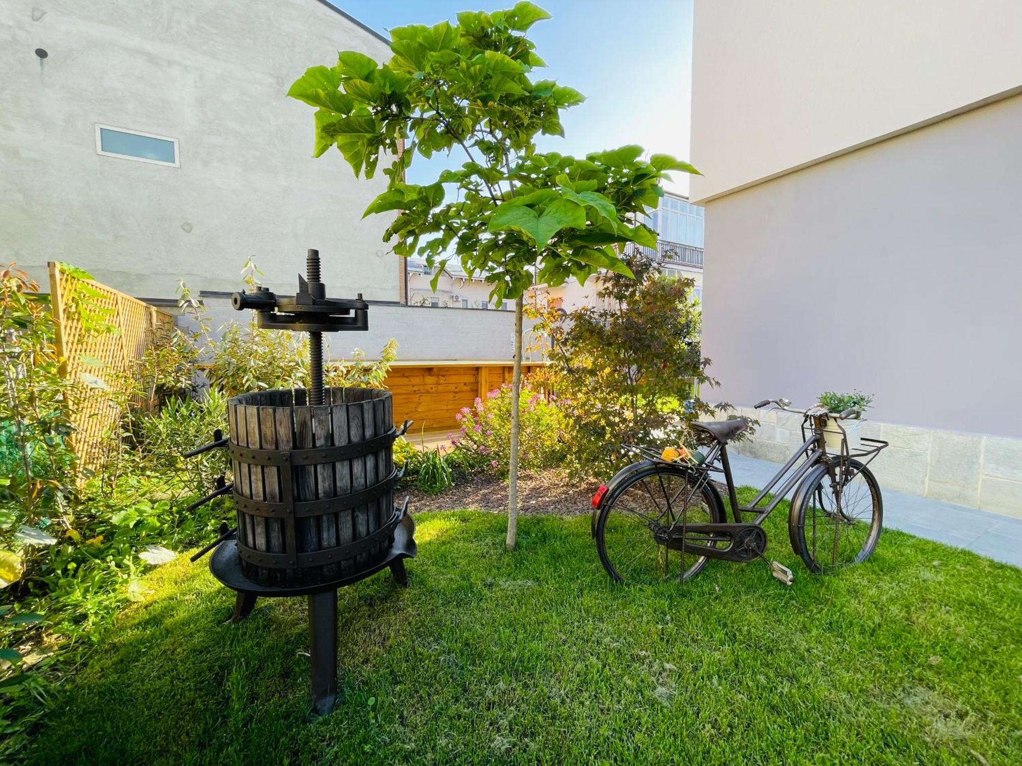 アルバ Casa Piero, Relax E Piscina Privata Tra Le Colline Delle Langheヴィラ エクステリア 写真