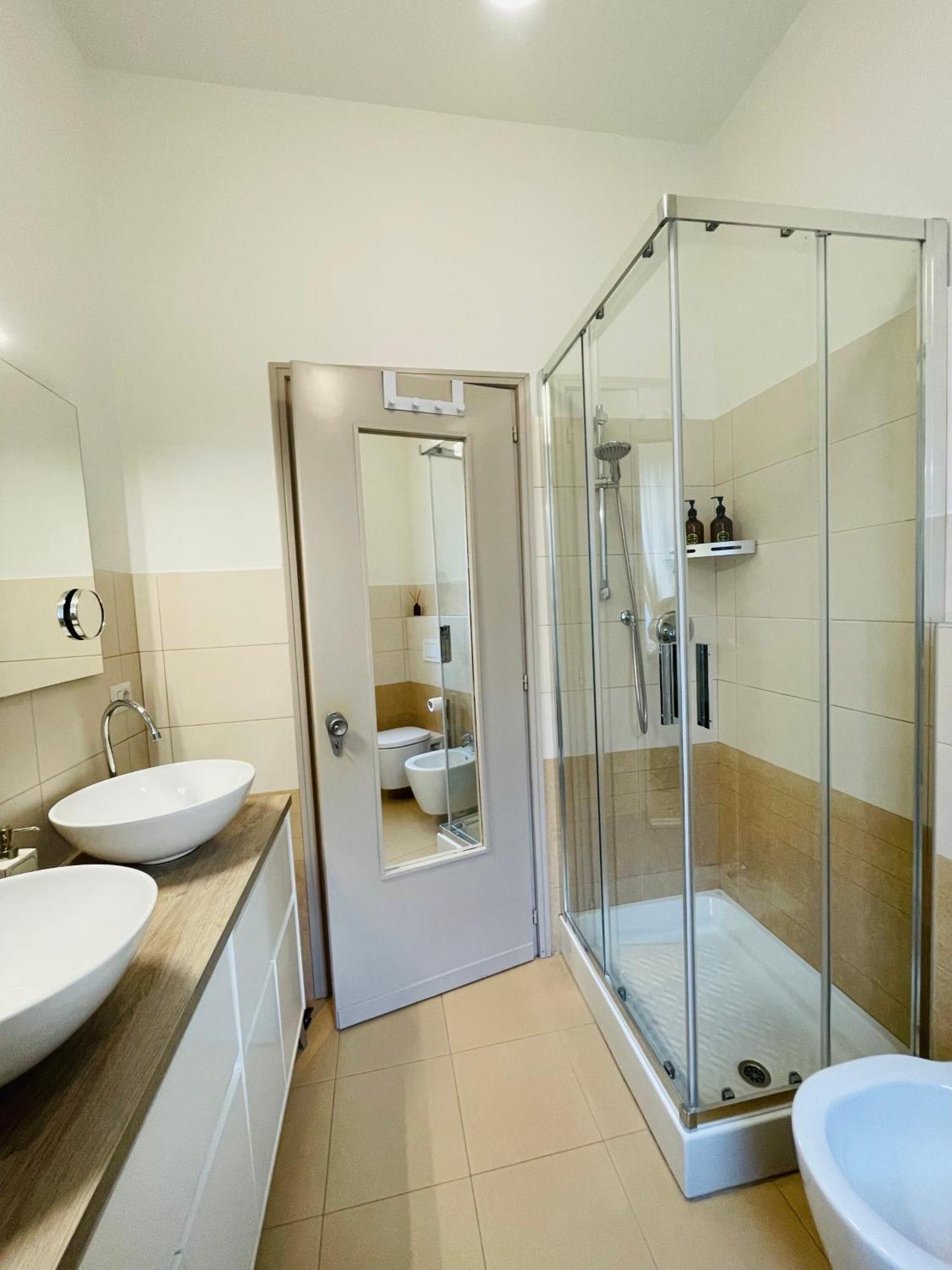 アルバ Casa Piero, Relax E Piscina Privata Tra Le Colline Delle Langheヴィラ エクステリア 写真